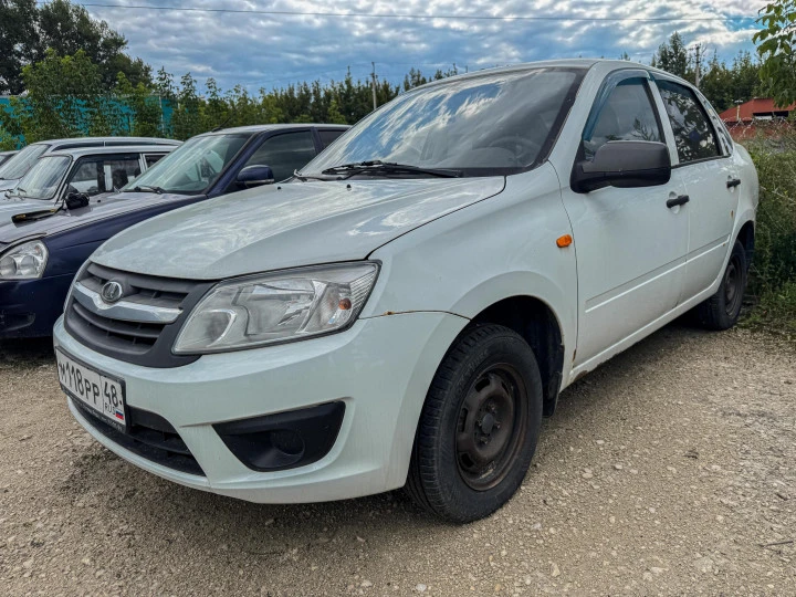 Легковой автомобиль LADA, 219060 LADA GRANTA, 2015 года выпуска, гос. номер М 118 РР 48, идентификационный номер (VIN): XTA219060F0361225, модель, номер двигателя  11183, 639203, цвет кузова  белый.