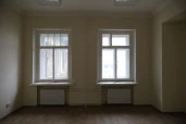 Право аренды помещения площадью 358 кв. м в Апраксином дворе