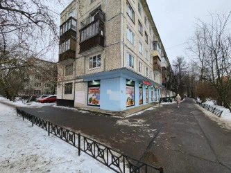 Нежилое помещение площадью 165,6 кв.м. с арендаторами в Московском районе Санкт-Петербурга