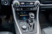 Легковой автомобиль, марка, модель ТС: Toyota, RAV4, 2022 года выпуска; идентификационный номер (VIN): XW7D13FV70S037966; модель, №двигателя: A25A, 0B44990, цвет кузова: черный.