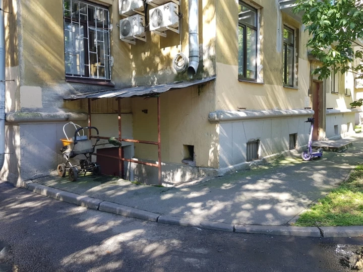 Нежилое помещение 32,8кв.м. у ст.м. Приморская