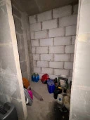 Жилое помещение (квартира), пл. 65,4 кв. м, эт. 4, кад. номер: 50:49:0010103:2396, местоположение: МО,  г. Звенигород, кв-л Маяковского, д. 19а, кв. 15. В соответствии с выпиской из домовой книги от 13.04.2026, зарегистрированные лица отсутствуют.