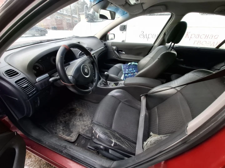 Легковой, марка, модель ТС: RENAULT LAGUNA 2CFD16 115 96, идентификационный номер (VIN): VF1BG5GBE37873708, год изготовления ТС: 2007, модель, № двигателя: K4M5716 D017461, цвет: красный, государственный регистрационный знак: О699РТ72