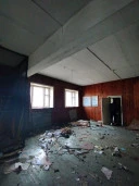 Здание спецназа, общей площадью 268,3 кв. м., назначение нежилое, количество этажей 1,  земельный участок площадью 810,4 кв.м: Республика Коми, м. о. «Княжпогостский», г. Емва, ул. Дзержинского, д. 78а