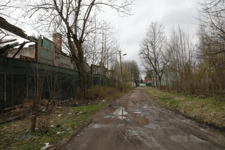 Здание в Красном Селе