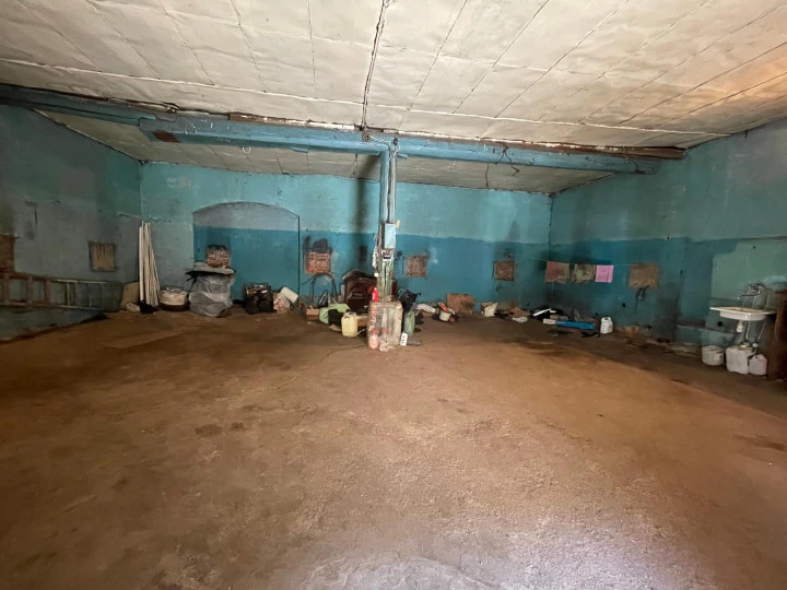 Здание 107,9 кв.м с участком в центре