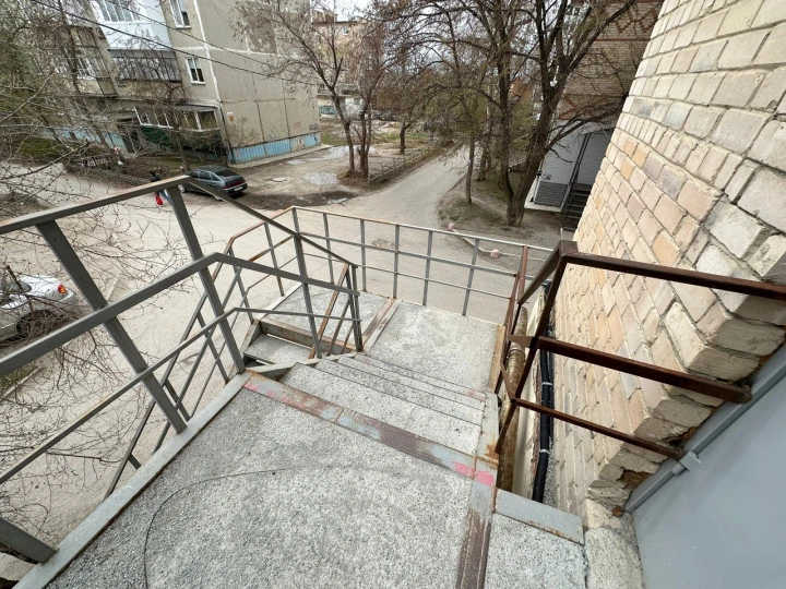 Аренда нежилого помещения, общей площадью 275,2 кв.м, по адресу: Челябинская обл, Чебаркуль, Ленина ул, дом 37