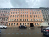 Нежилое здание площадью 27,8 кв. м, расположенное на земельном участке площадью 40 кв. м на 5-й Красноармейской улице