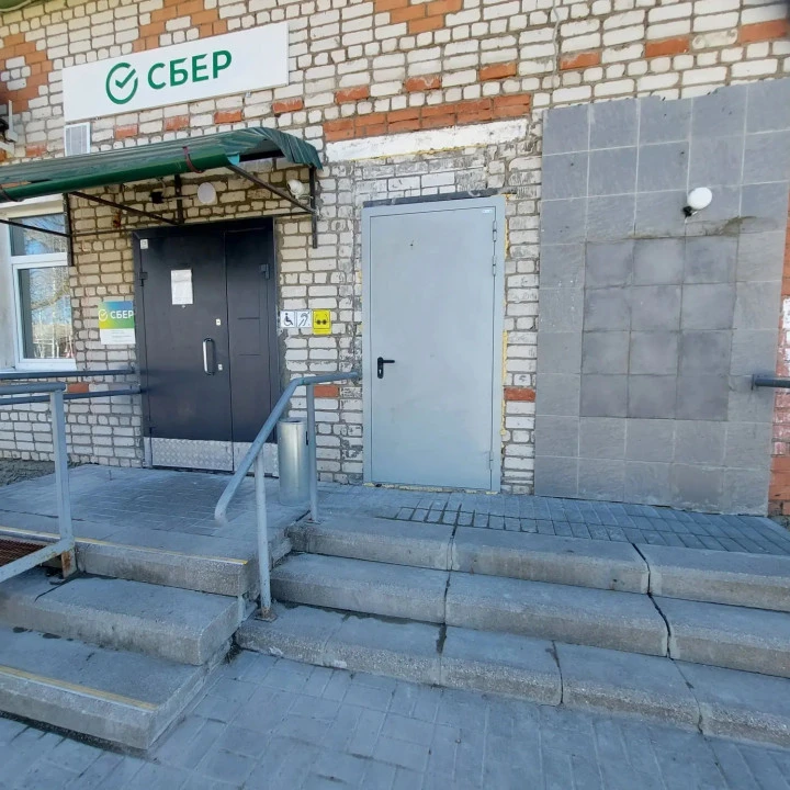 Нежилое помещение 1-го этажа, пл. 156,0 кв. м: Ярославская область, с. Новый Некоуз, ул. Советская, д. 50