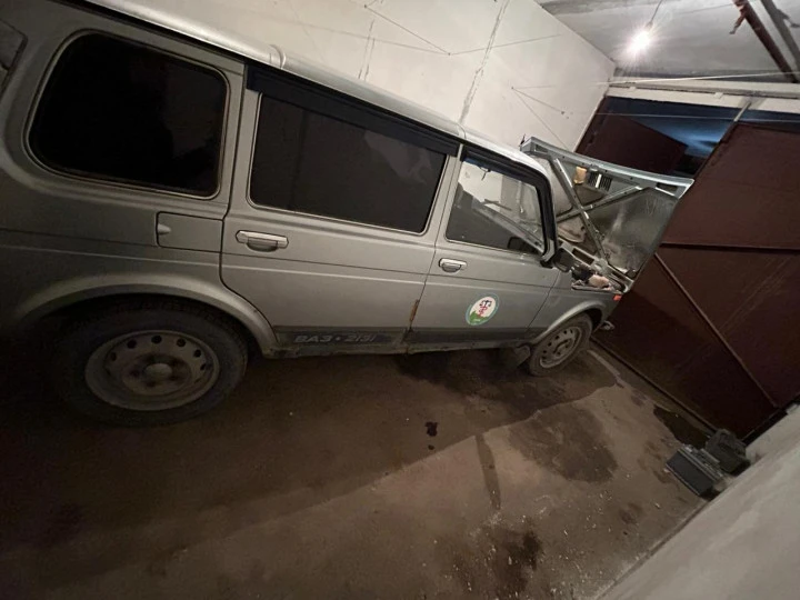Транспортное средство LADA, 213100, LADA 4x4,  2009 года изготовления, идентификационный номер  (VIN) ХТА213100А0104044