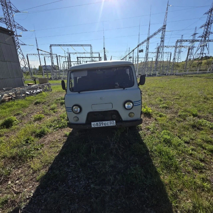 Грузовой УАЗ 390945
