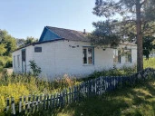 Здание 44,1 кв.м и земельный участок 162 кв.м в Курской области, Черемисиновский район, Русановский сельсовет, с. Русаново, дом № 24