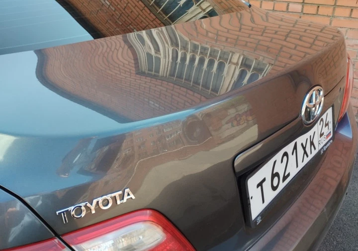 Автомобиль легковой TOYOTA CAMRY