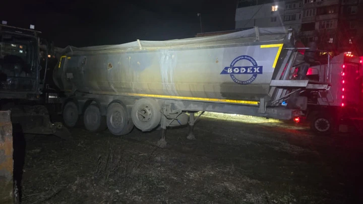 Полуприцеп Самосвал BODEX KIS 3W-S, 2012 года выпуска, цвет серый, VIN SU90333GHCSBU1274