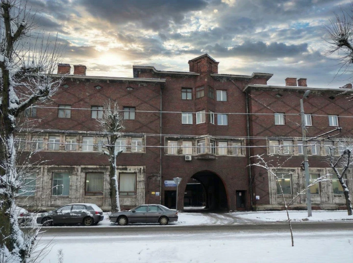 Нежилое помещение 3007,4 кв.м. в здании Почтамта г. Калининград