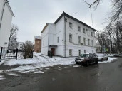 Историческое здание 809,6 кв.м с земельным участком в центре города: Ярославская область, г. Ярославль, пл. Челюскинцев, 10/3