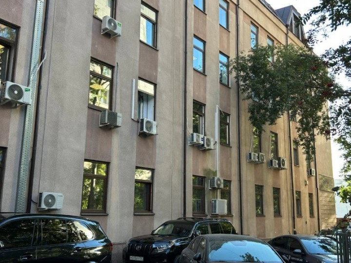 3437/10000 доли в праве собственности на нежилое помещение, право аренды земельного участка - 779,0 кв. м, адрес: г. Москва, вн.тер.г. муниципальный округ Мещанский, ул. Щепкина, д. 29, пом. 1/1, пом. 2/1