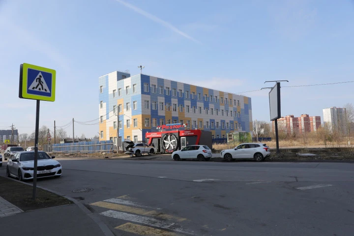 Здание под медицинский центр в Кудрово
