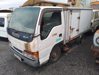 Транспортное средство  ISUZU . Год выпуска  н/д. Цвет кузова - белый. Государственный регистрационный знак   Н123ОМ58 (VIN  н/д).