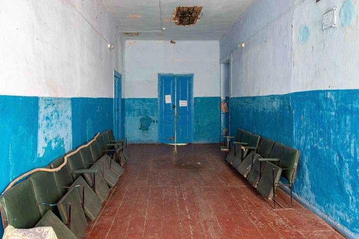 2 нежилых здания и земля 2 200 кв.м. в д. Малый Мечек