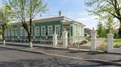 Здание ОКН с зем. участком 4 385 кв.м в центре г. Переславля-Залесского: Ярославская область, г. Переславль-Залесский, ул. Советская, д. 22, с земельным участком