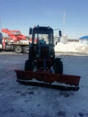 Машина уборочная универсальная КО-812-2М