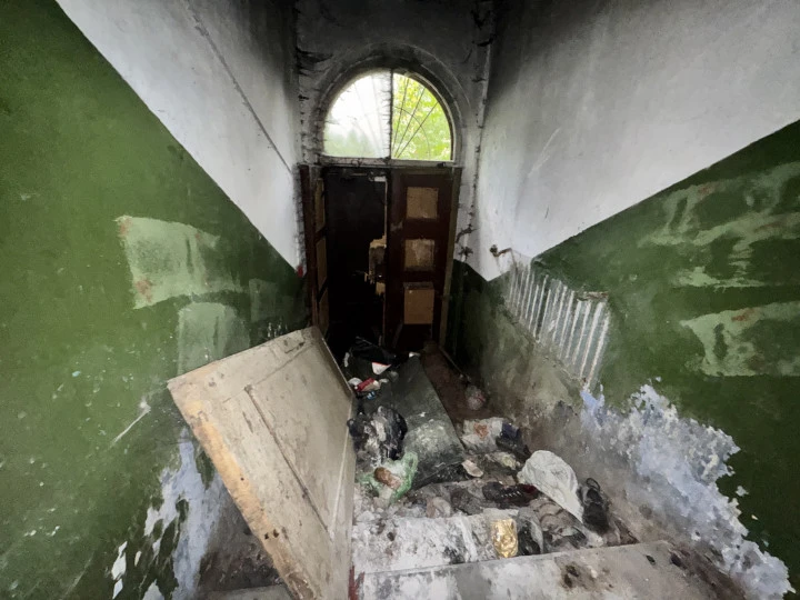 Здание с участком 11 соток в Кировском районе