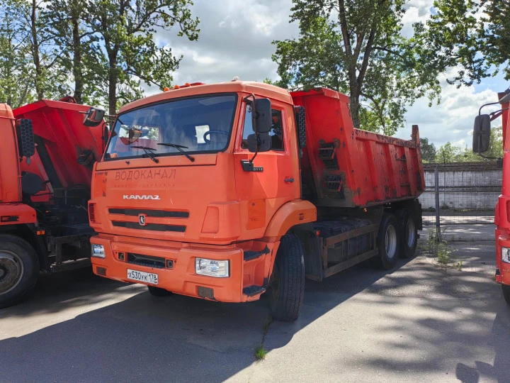 Грузовой самосвал КАМАЗ 65115-42