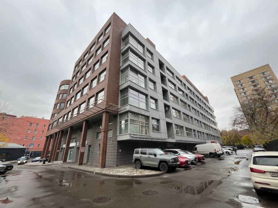Определена дата торгов по продаже пула арендованных помещений в бизнес-центре на Земляном Валу в Москве