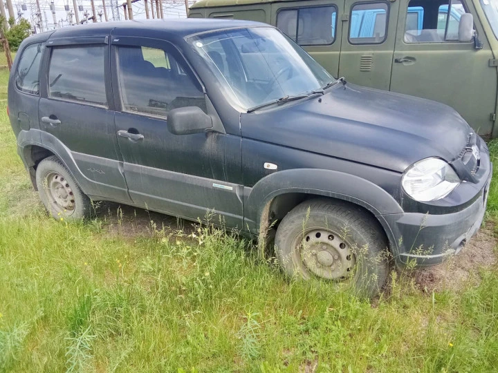 Автомобиль CHEVROLET NIVA, 2011 г/в