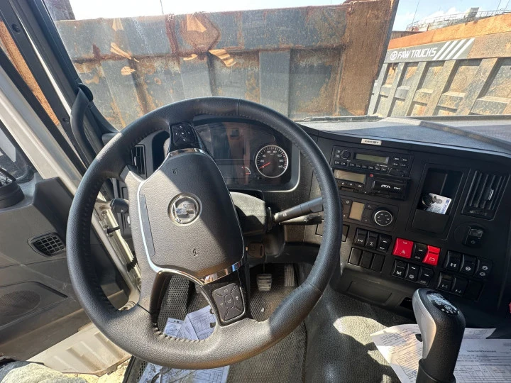 Самосвал SHACMAN SX32586V385, 2023.