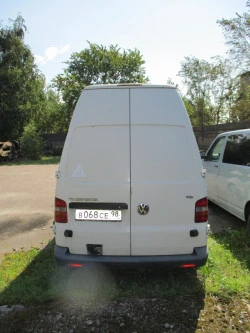 Специальный фургон (электротехническая лаборатория)  VOLKSWAGEN TRANSPORTER T5 Регистрационный знак: В068СЕ98 VIN: WV1ZZZ7HZ8H154427 Инвентарный номер: 15-00250