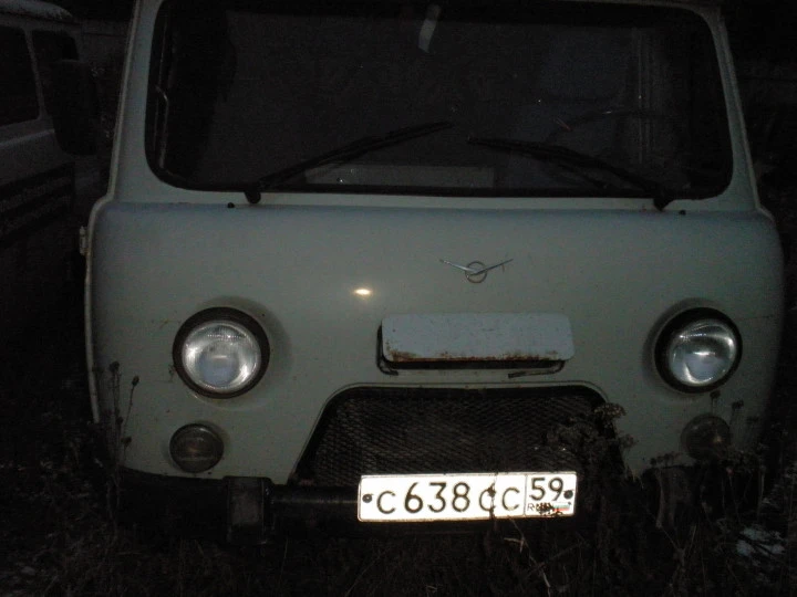 Фургон грузовой пассажирских мест 6  УАЗ 390994