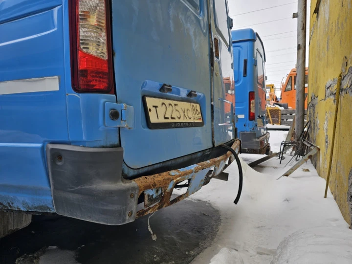Грузовой фургон цельнометаллический 7 мест ГАЗ 27057.
