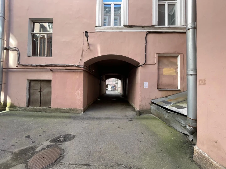 Помещение 39,4 кв.м на Гороховой ул.