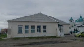 Нежилые помещения, общей площадью 188,2 кв. м, ; доля 1156/1700 в праве общей долевой собственности на земельный участок , общей площадью 1 700 кв. м, расположенные по адресу: Курганская область, с. Звериноголовское, ул. Октябрьская, д. 40.