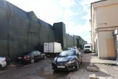 Право аренды здания площадью 1181,1 кв. м в Апраксином дворе.
