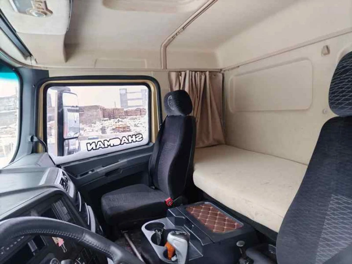 Специализированный, автомобиль - самосвал SHACMAN SX33186V366, 2022, Идентификационный номер: LZGJX4V60NX011432, принадлежащий Продавцу на праве собственности, что подтверждается Договором купли-продажи № ОВ/Ф-87172-08-01-С-01 от 23.06.2022 г.