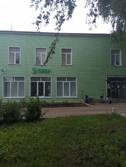Нежилые помещения №№ 1,2,3,4 общей площадью 85,9 кв.м. и доля земельного участка в Липецкой области, с. Долгоруково, Советская улица, дом 2