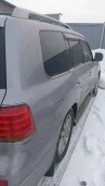 Автомобиль легковой Lexus LX 570 2010 года выпуска, 367.10 л.с., VIN: JTJHY00W204065017, цвет кузова: серебристый.