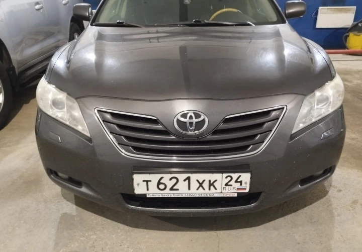 Автомобиль легковой TOYOTA CAMRY