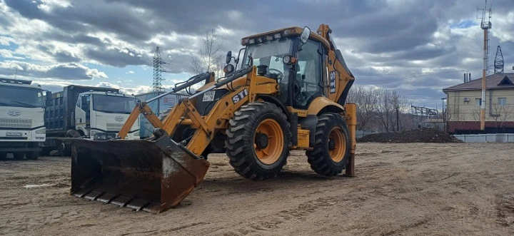 Экскаватор-погрузчик STI 4CX, 2022г.в., Идентификационный номер (VIN): 221297