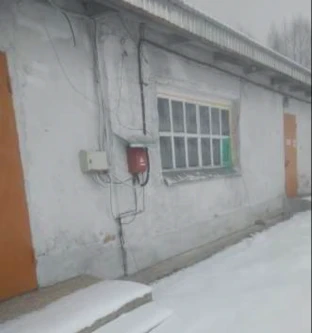 Имущественный складской комплекс, состоящий из 7 одноэтажных нежилых зданий общей площадью 2211,90 кв.м по адресу: Ярославская область, Рыбинский район, с. Никольское, ул. Центральная, д. 55, расположенный на земельном участке площадью 11 580 кв.м
