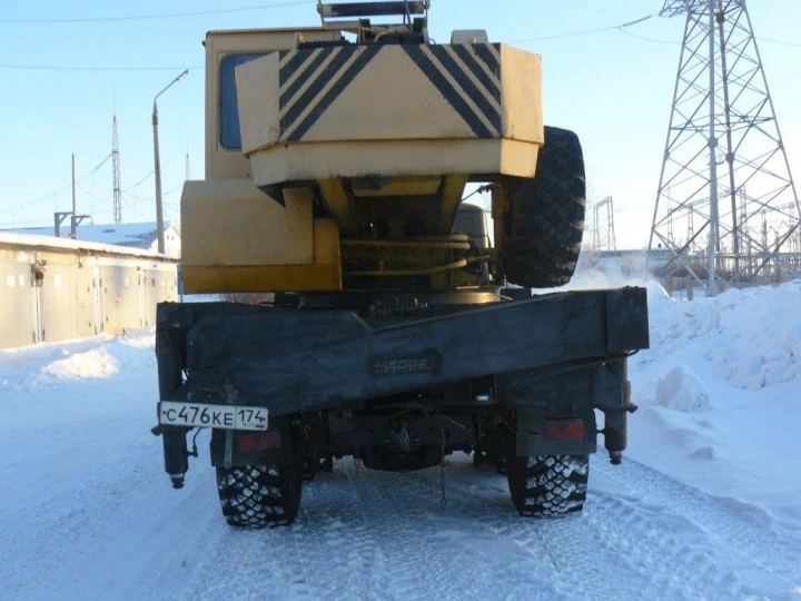 Грузовой а/м спец. назн. (автокран) КС 35714