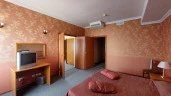 Гостиница 3* в центре города Углича: Ярославская область, Угличский район, г. Углич, ул. Островского, д. 7, с земельным участком