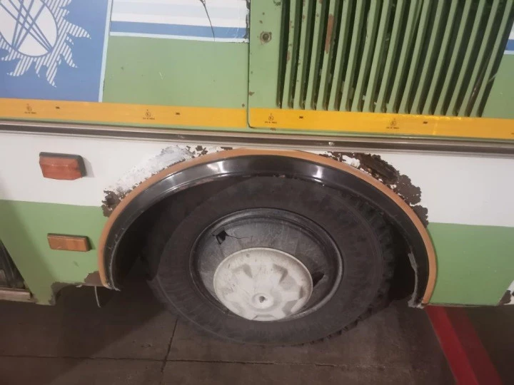 Автомобиль - автобус ПАЗ-3205