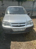 Автомобиль Шевроле Нива