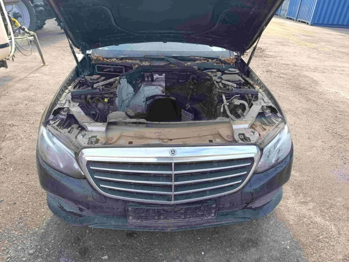 Автомобиль Mercedes-Benz E200 4MATIC, 2020