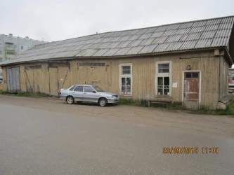 Здание 230,7 кв. м с земельным участком 590 кв.м: Республика Коми, МО Сосногорск, пгт. Войвож, ул. Советская, д. 17