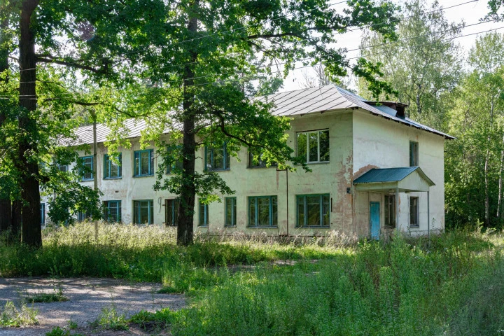 Имущественный комплекс в составе которого: Земельный участок общей площадью 14 611 кв.м. и 3 объекта недвижимости, расположенный по адресу: Липецкая область, г. Липецк, ул. Писарева, д. 2а